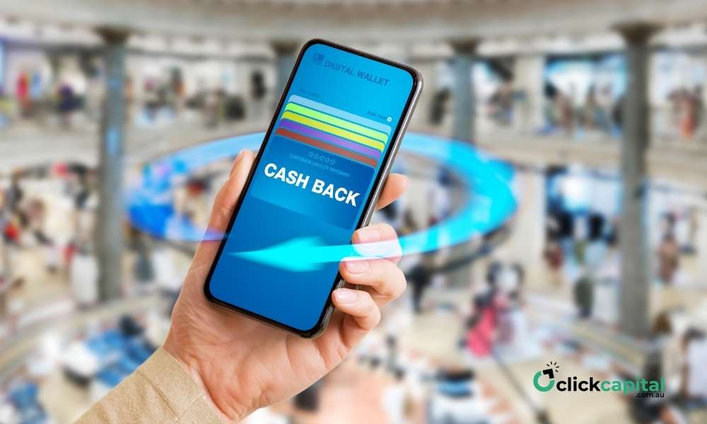 man holding a phone in the shopping mall, displaying Cash Back